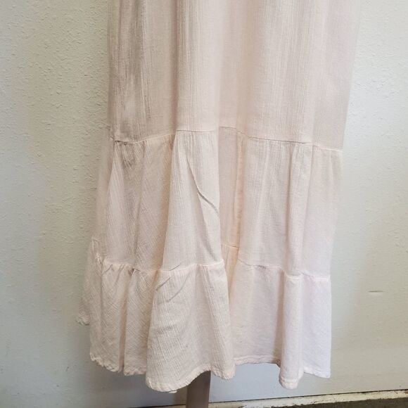 H&M conscious collection pale pink crochet gown - Picture 7 of 8